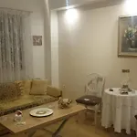 Aris, A Breath Away From Athens! Apartman *